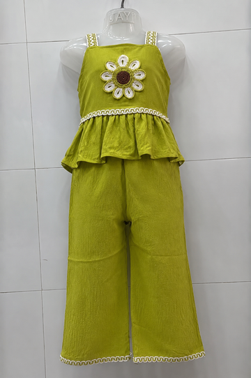 Pear green single flower pleated top and pant