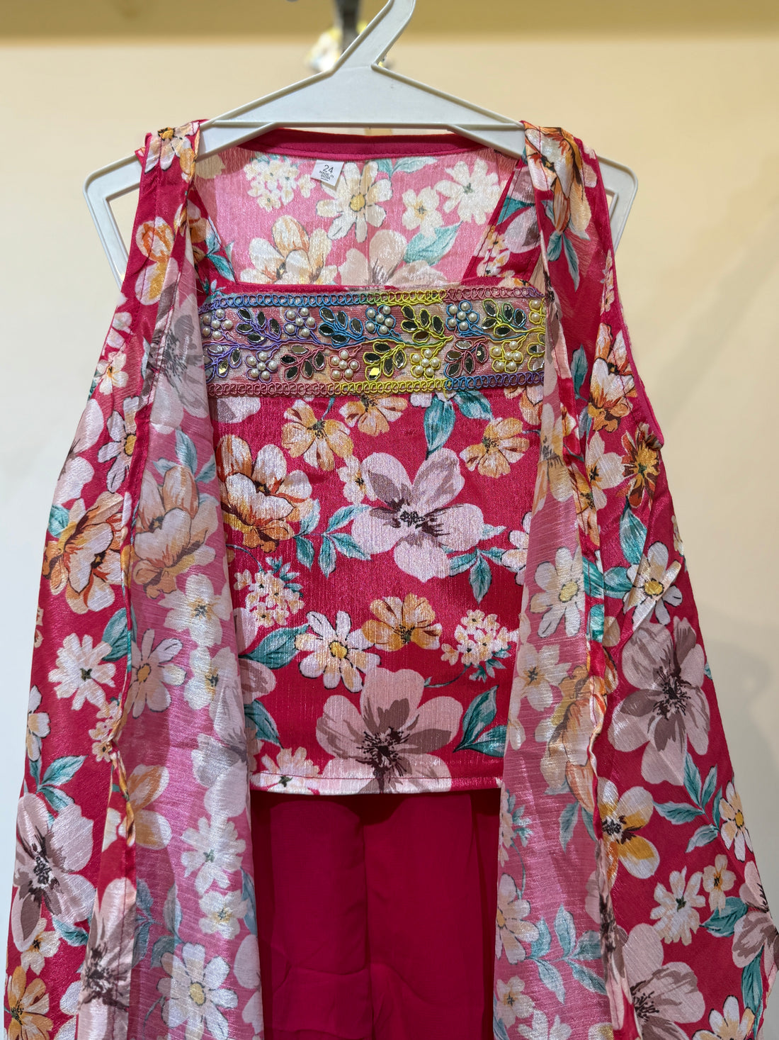 Rani Pink flowy shrug palazzo set with white flowers