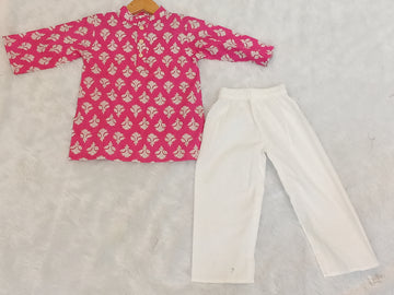 Pink floral printed kurta set with pant for boys